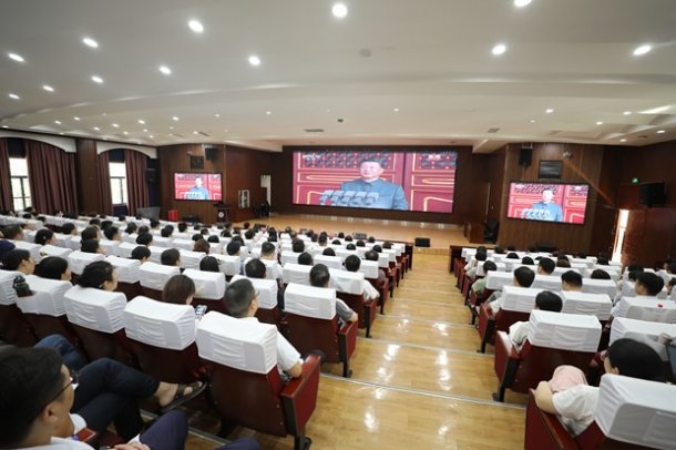 我院党委组织集中观看纪念中国人民抗日战争暨